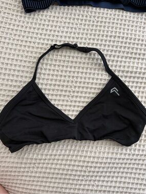 EnhanceLift™ Seamless Minimal Halter Neck Bralette with Gray Logo